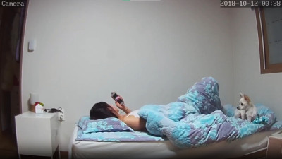 보지 비빈손 강아지에게 건네기 ㅎㅎ [레드걸 한국야동,최신야동,무료야동]
